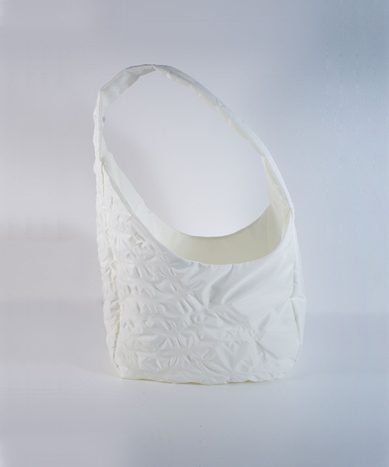 LEAF VEIN BAG WHITE