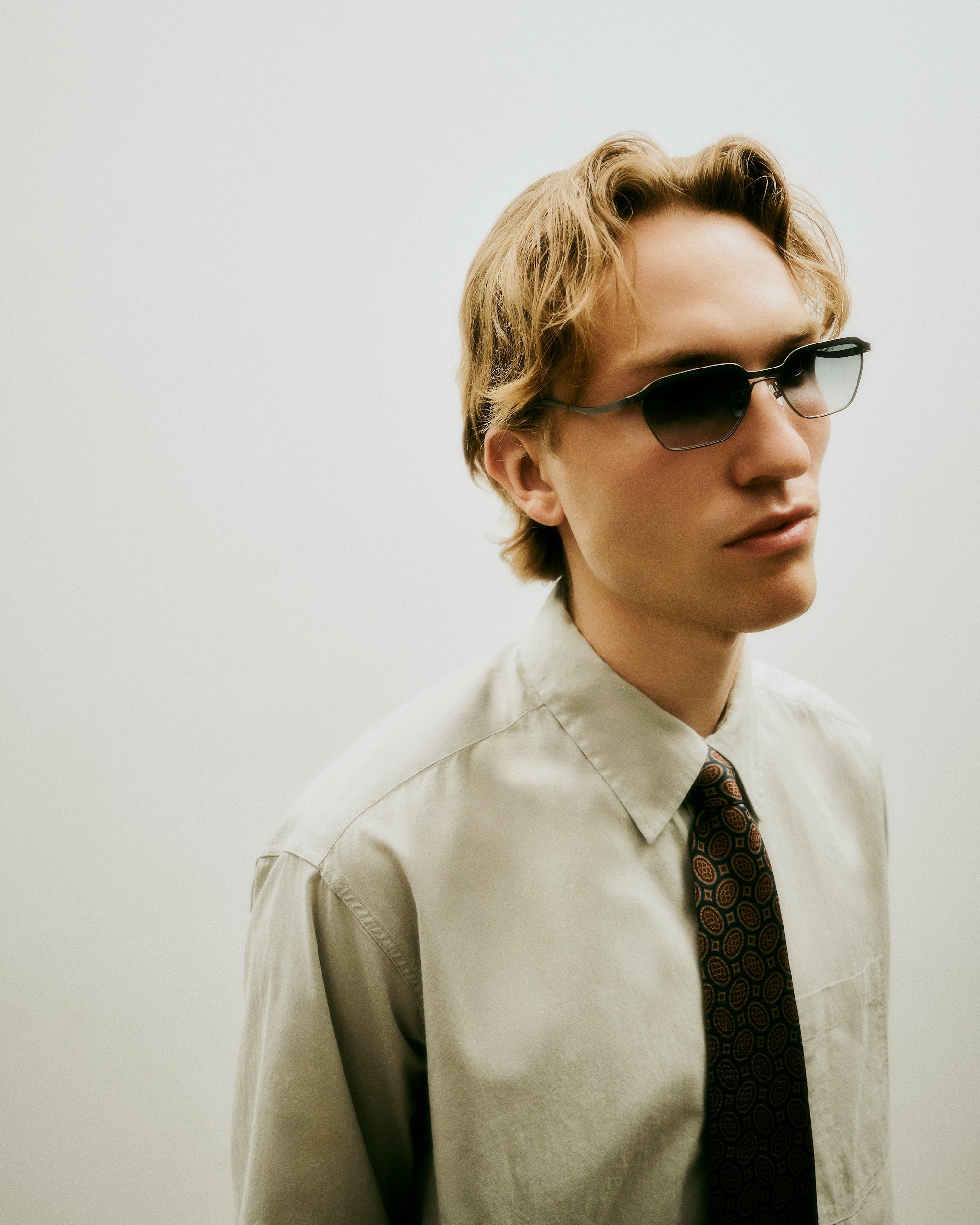 Benno ocean blue sunglasses Vincent Catani