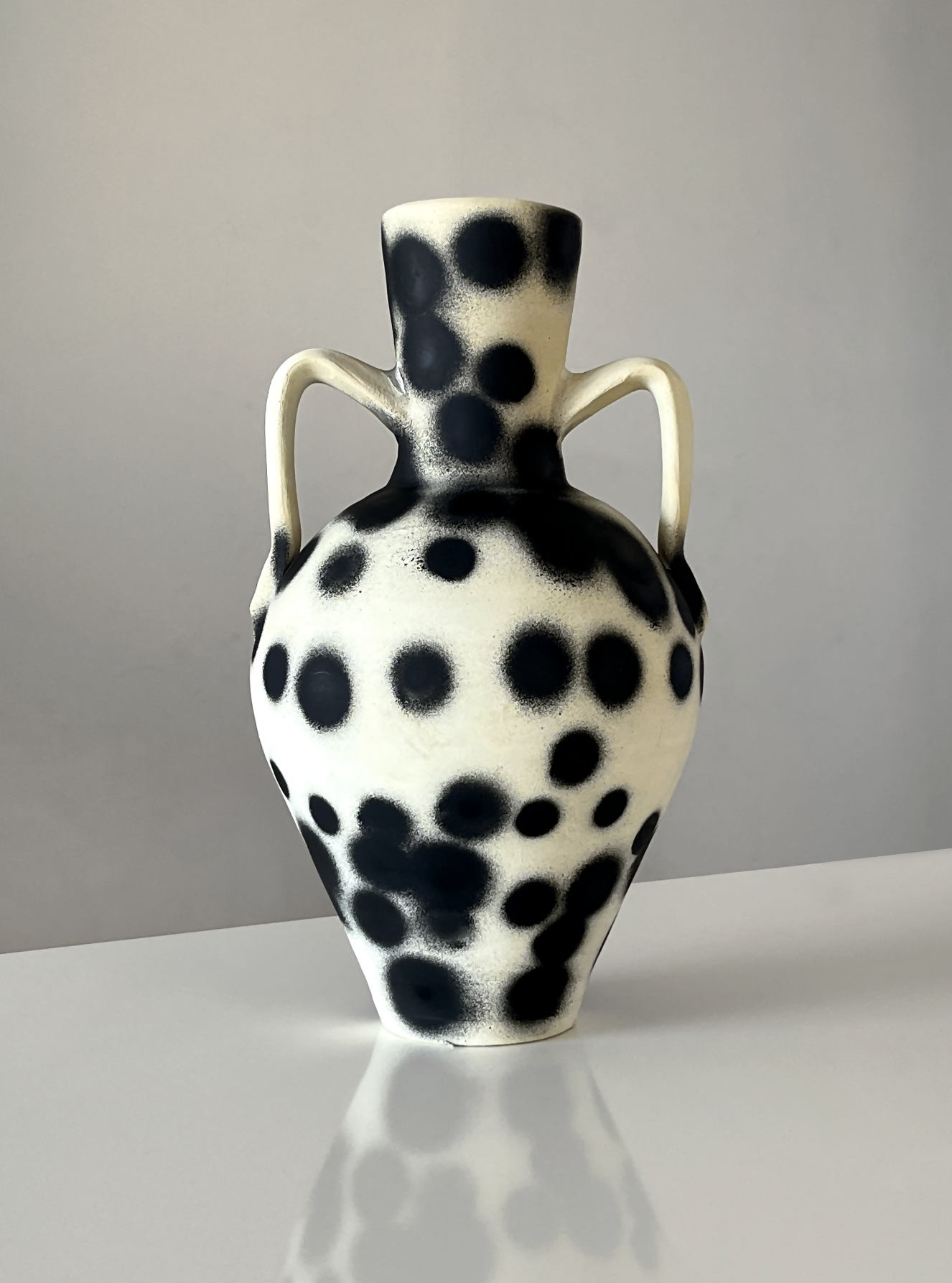 NO EYES AMPHÖRA VASE Pattern Chineso