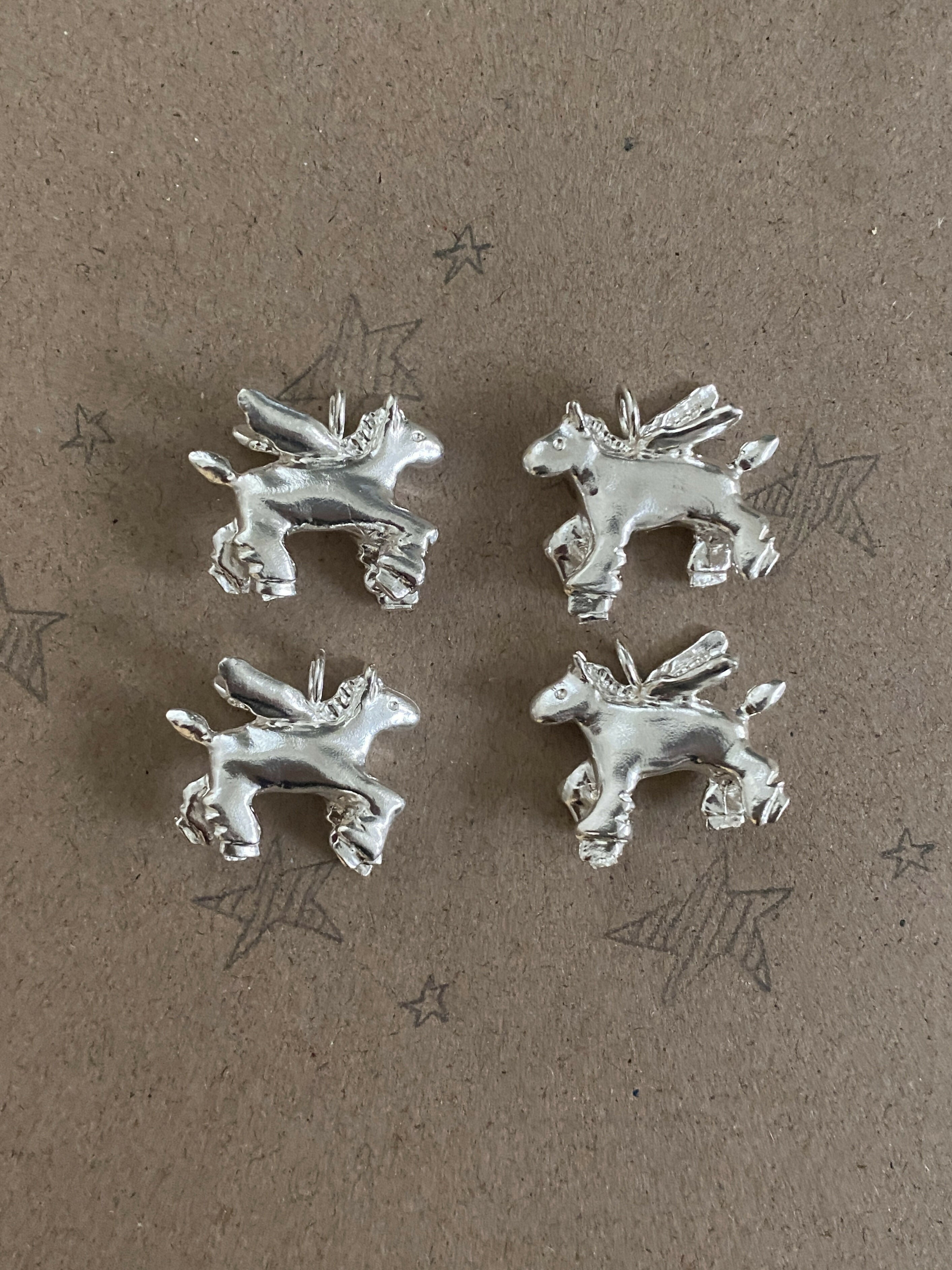 Pony Necklace Studio Stars