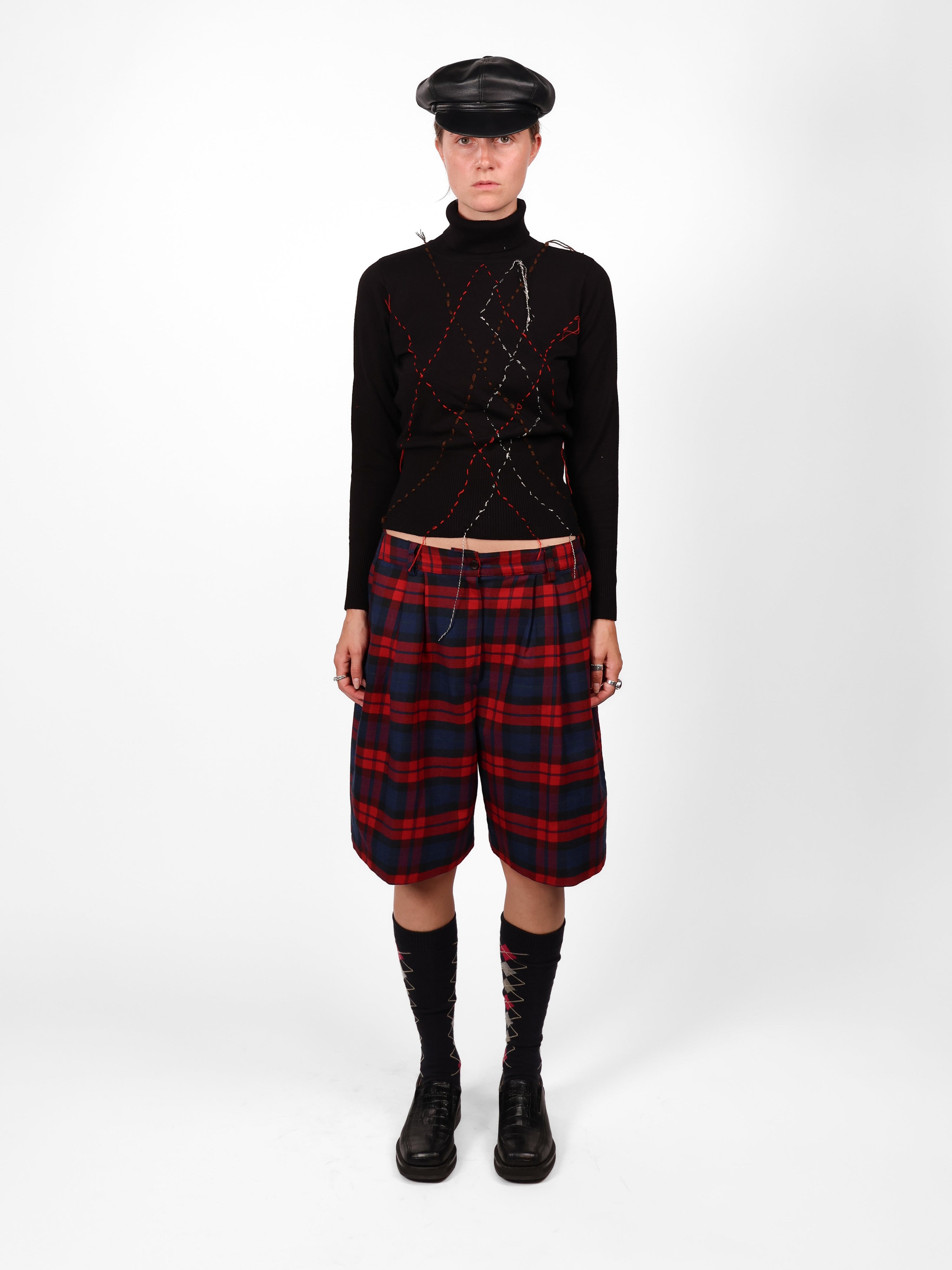 BLACK TURTLENECK Studio Stars