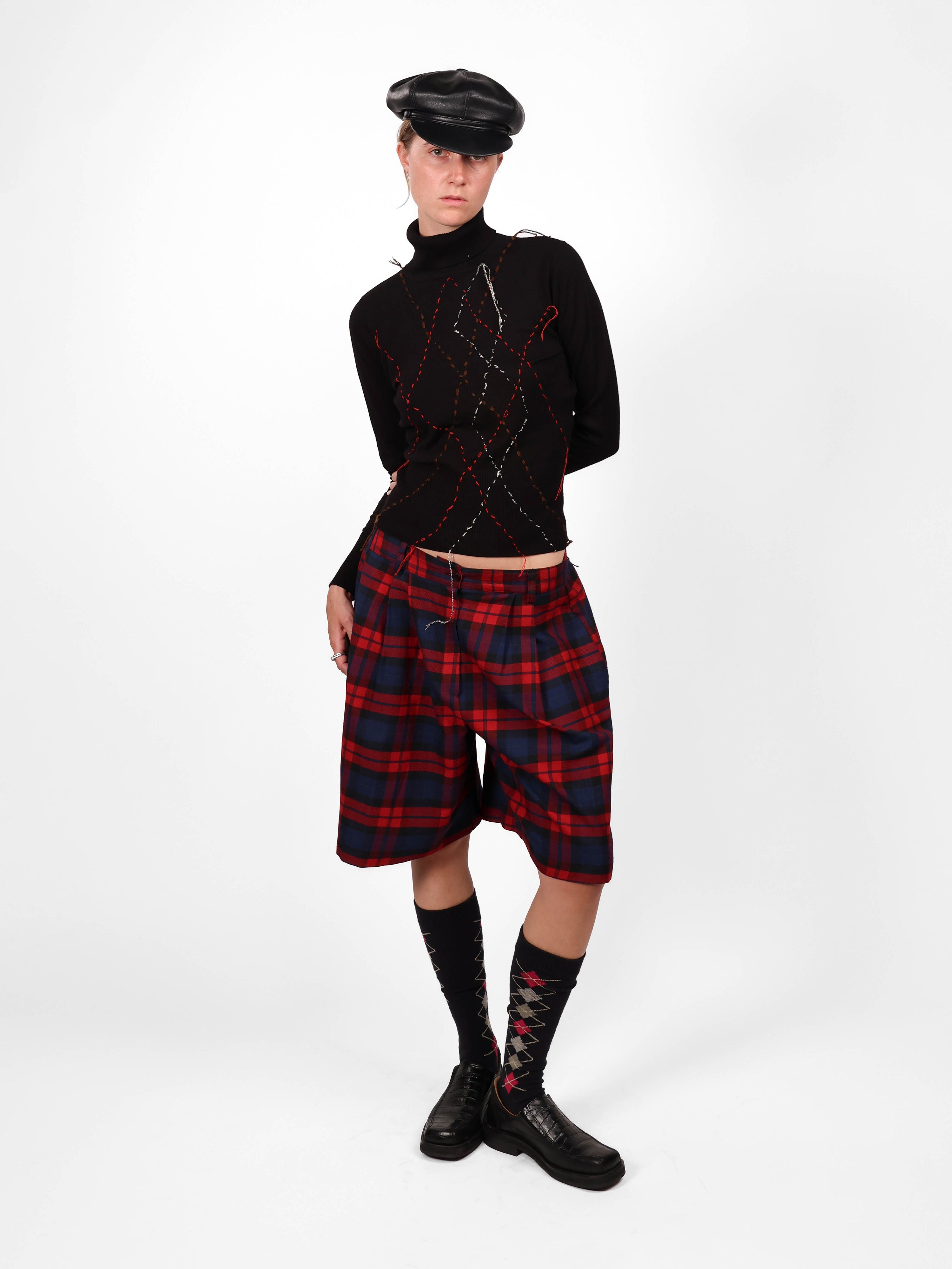 BLACK TURTLENECK Studio Stars