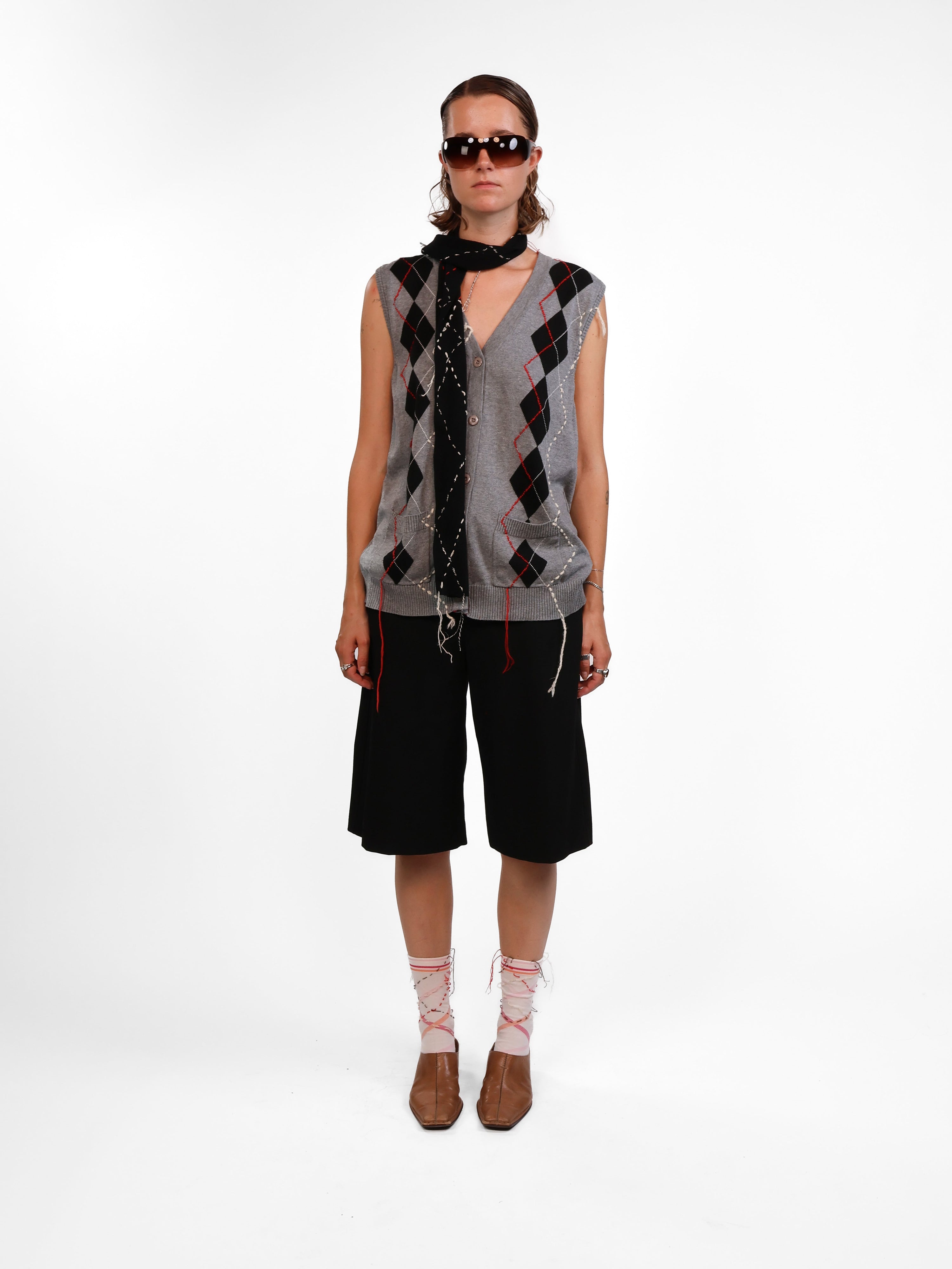 BLACK THIN SCARF Studio Stars