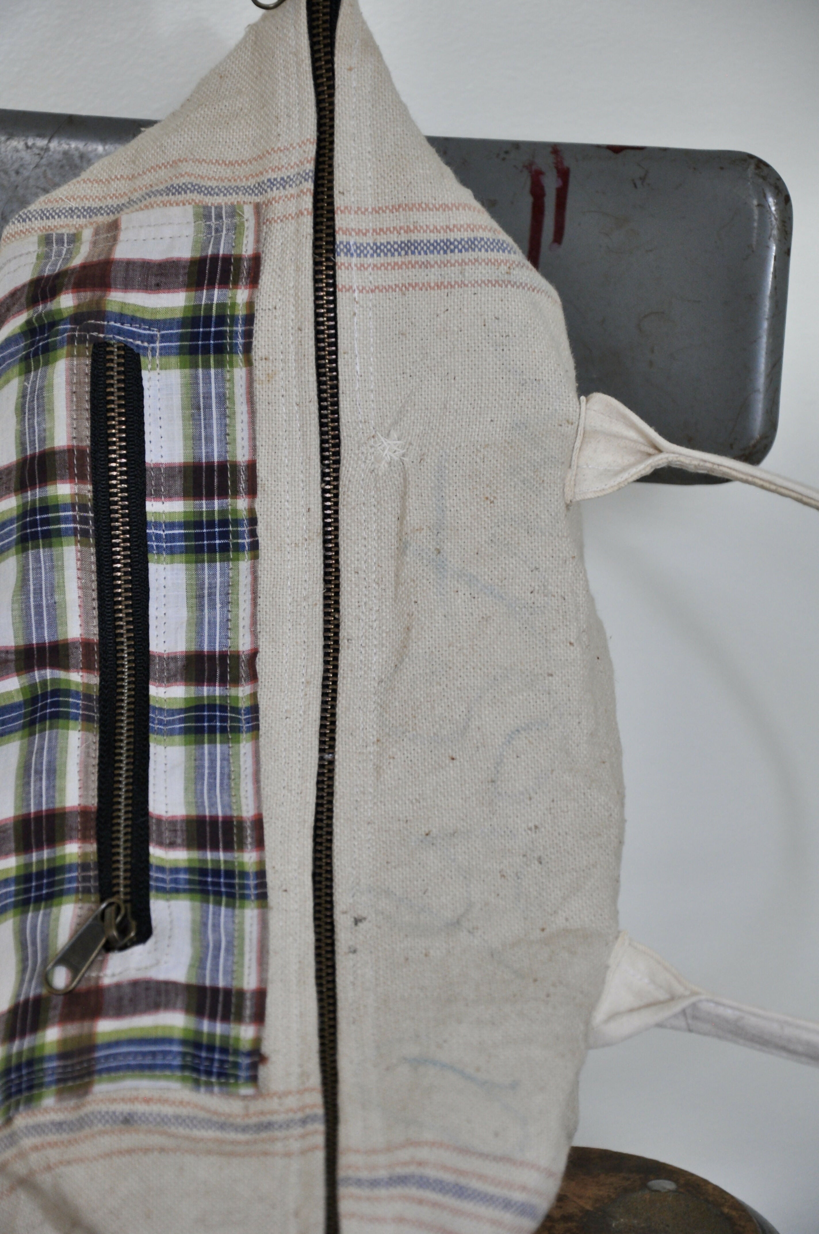 Feed Sack Zipper Travel Tote Studio Stars