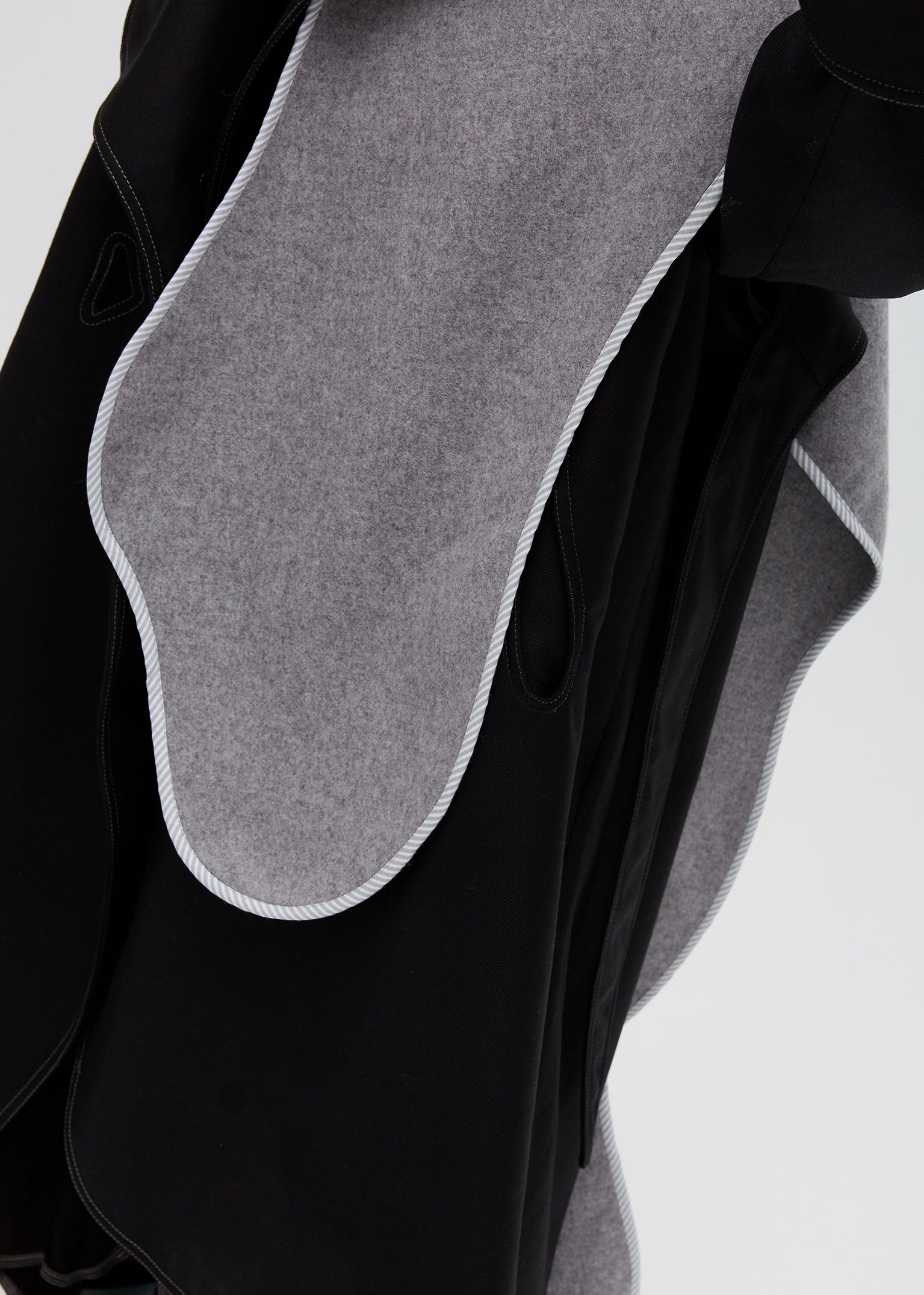 ROI long scarf Aporeei