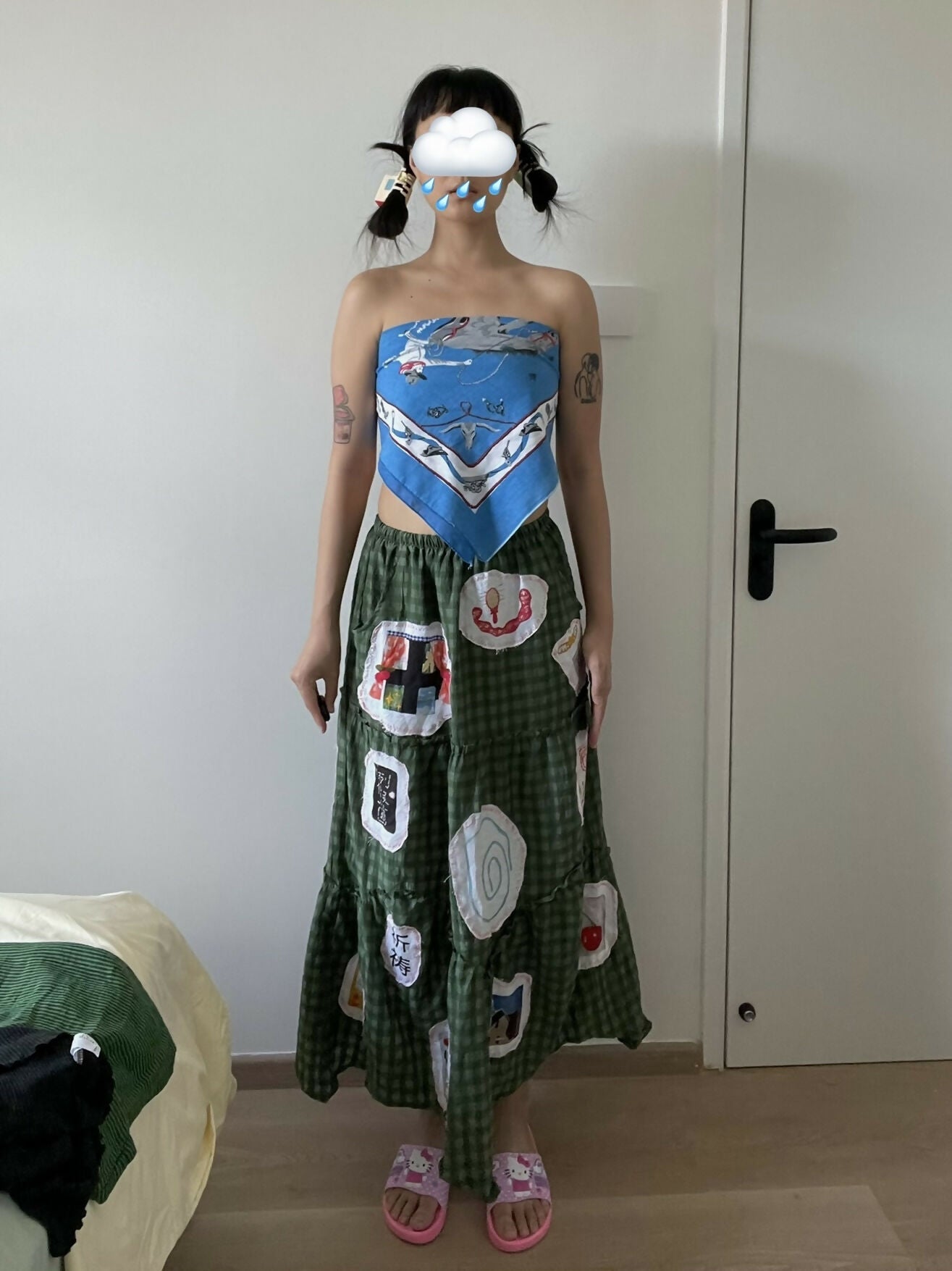 O1_ Midi skirt (dali) Studio Stars