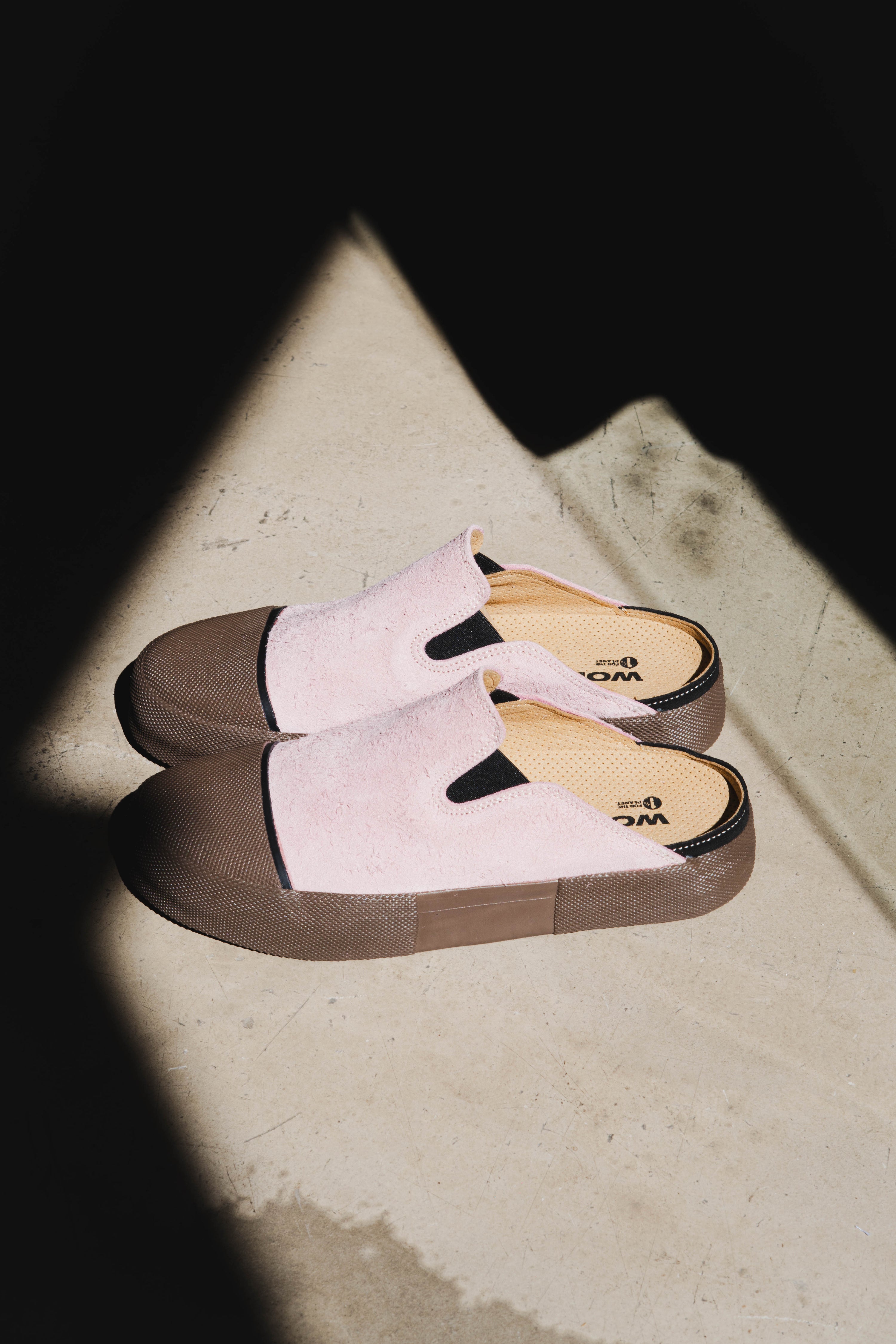 DOGTOWN PLUS - FLUFFY PINK WOLLOW