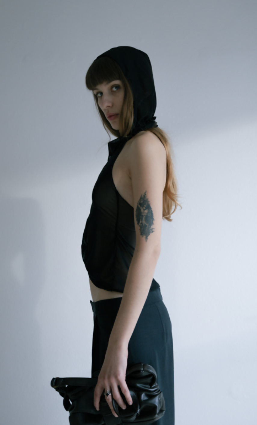 Halter neck top with hood Studio Stars