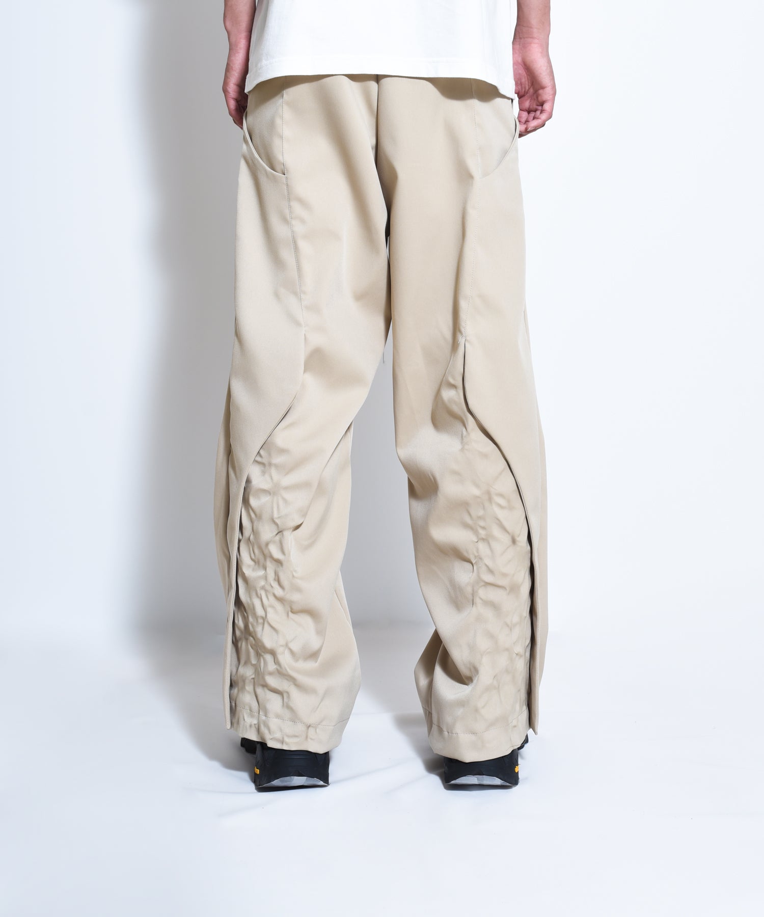 【定番爆買い】ryaw vein pants パンツ