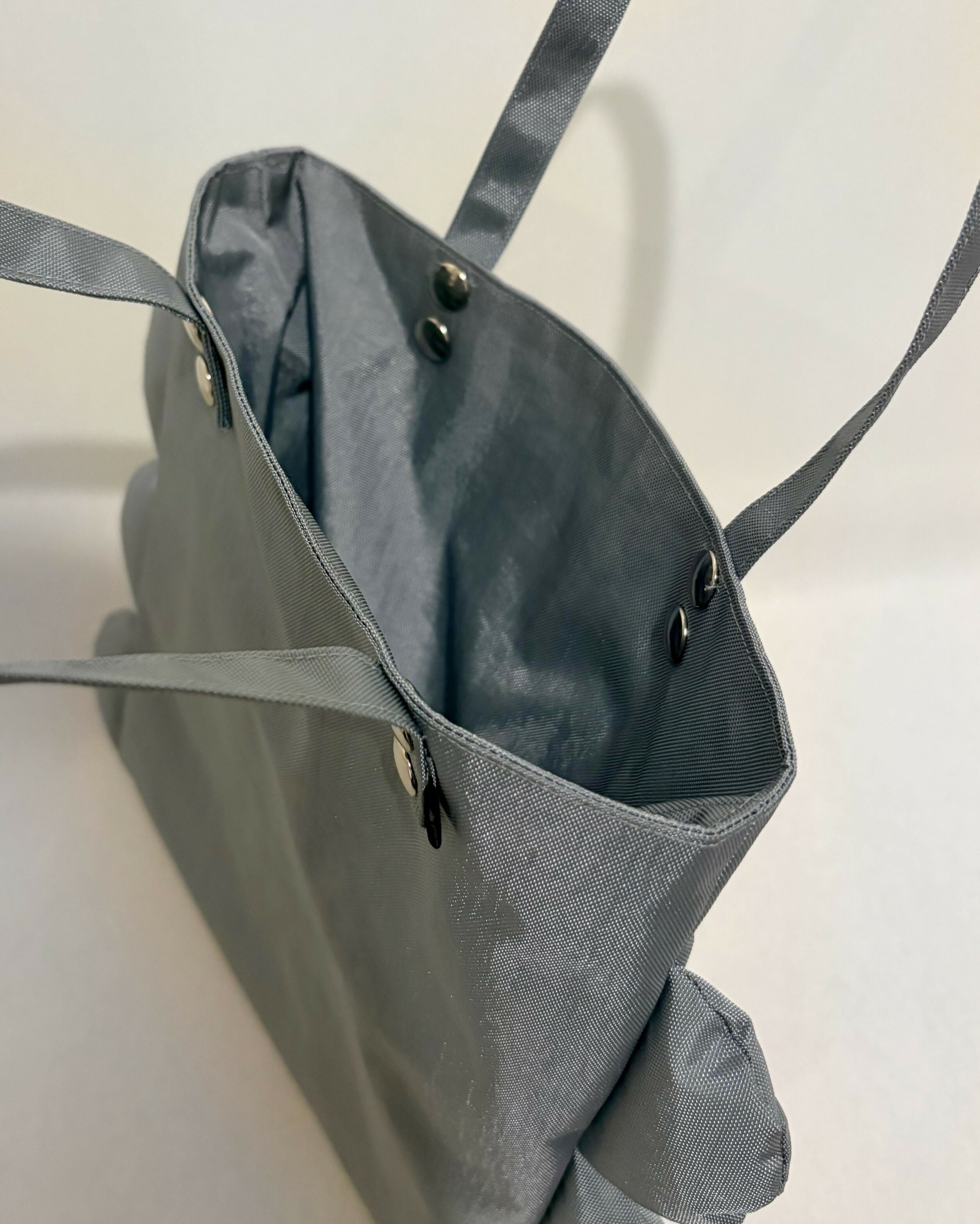 NYLON PADDED SCALLOP MINI TOTE BAG Keiyamaguchi works