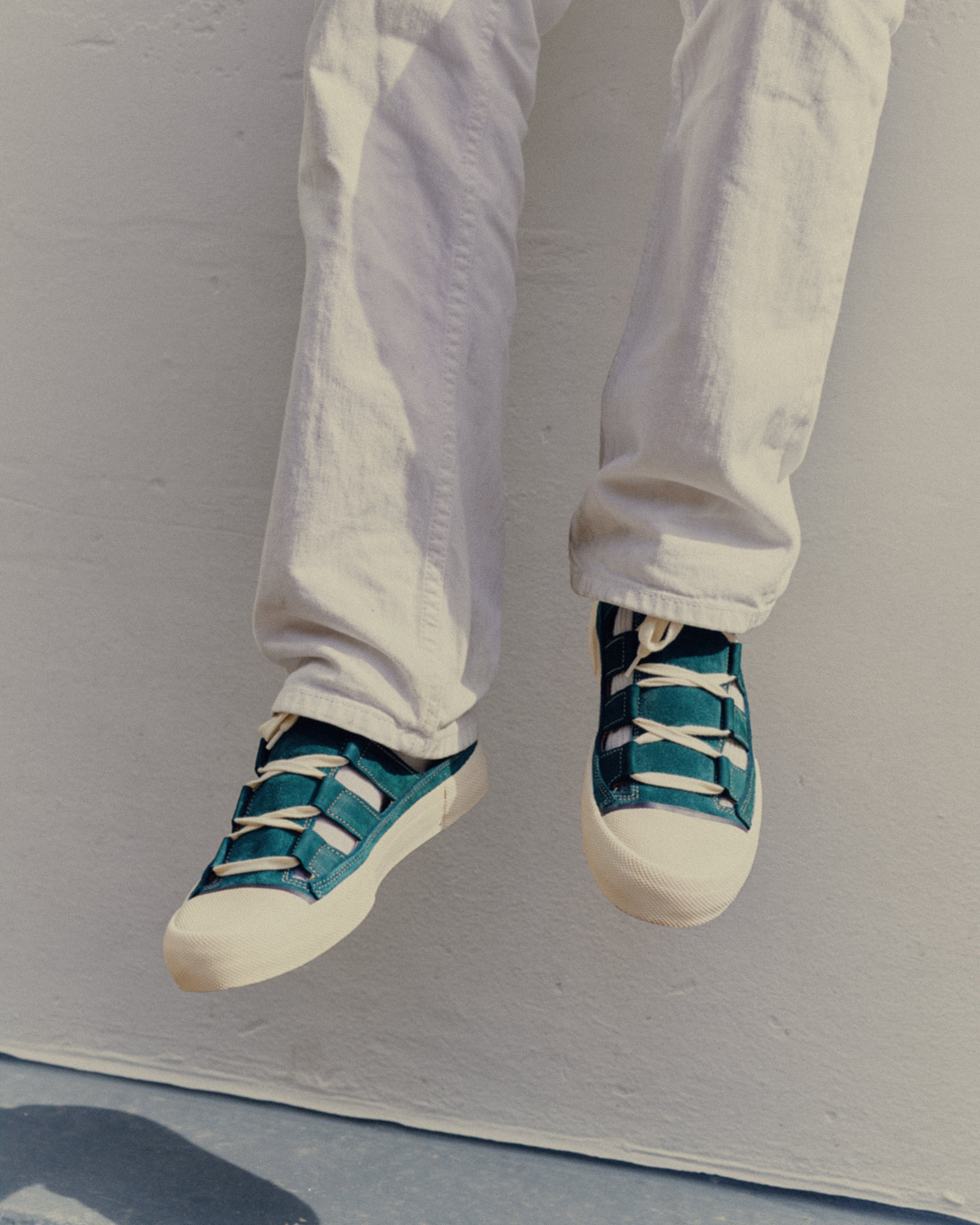 OPEN – FOREST GREEN WOLLOW