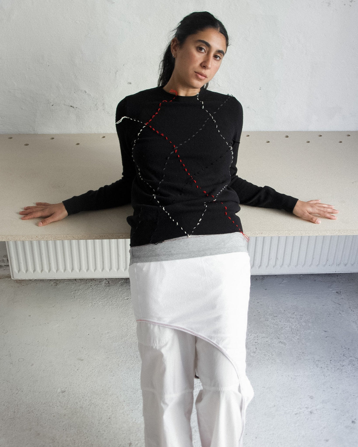 BLACK EMBROIDERY KNIT Re;incarnated
