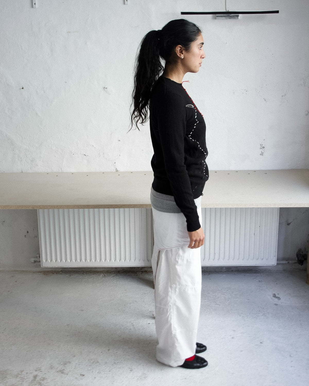 BLACK EMBROIDERY KNIT Re;incarnated