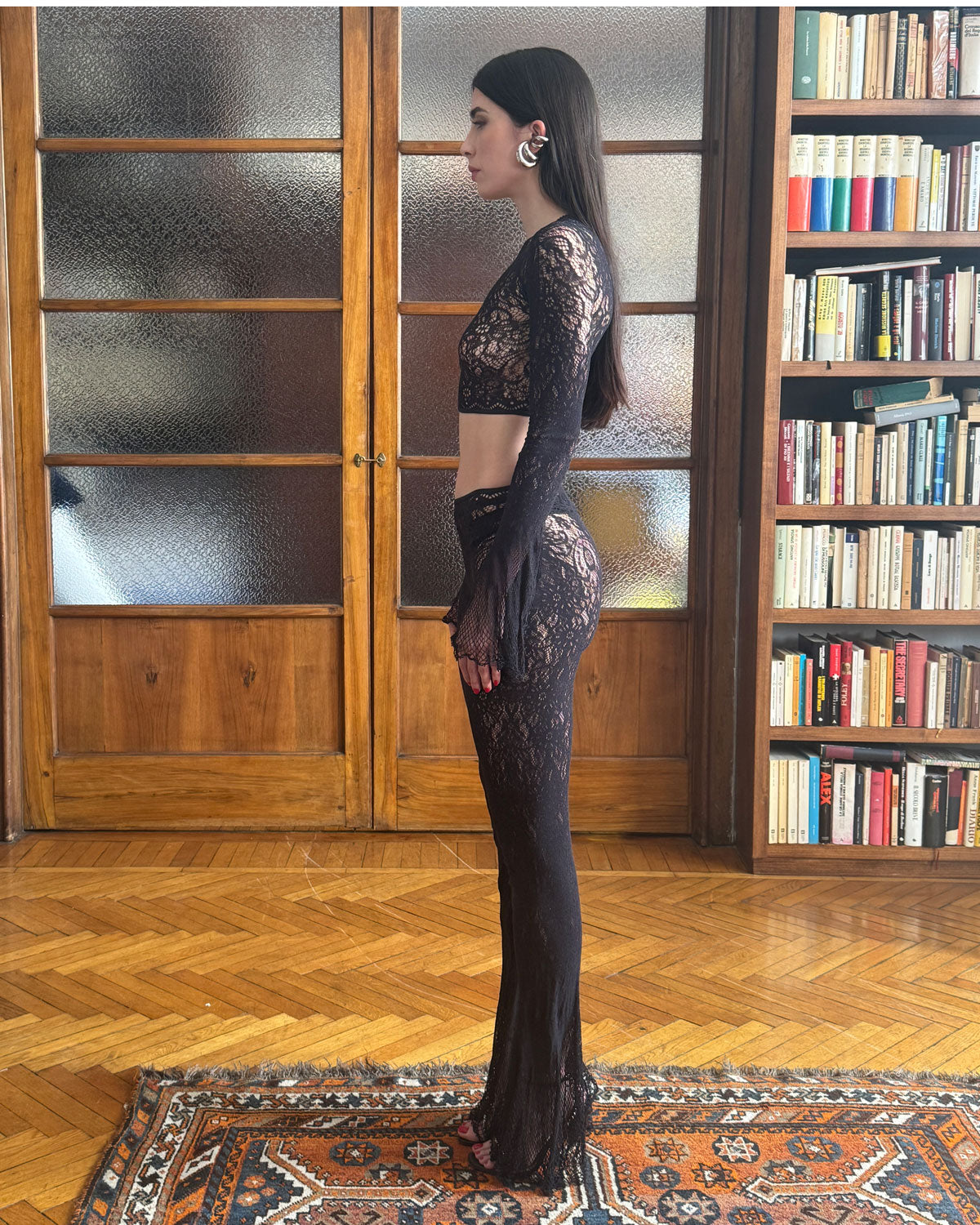 CL-08 Dahlia black suit Studio Stars