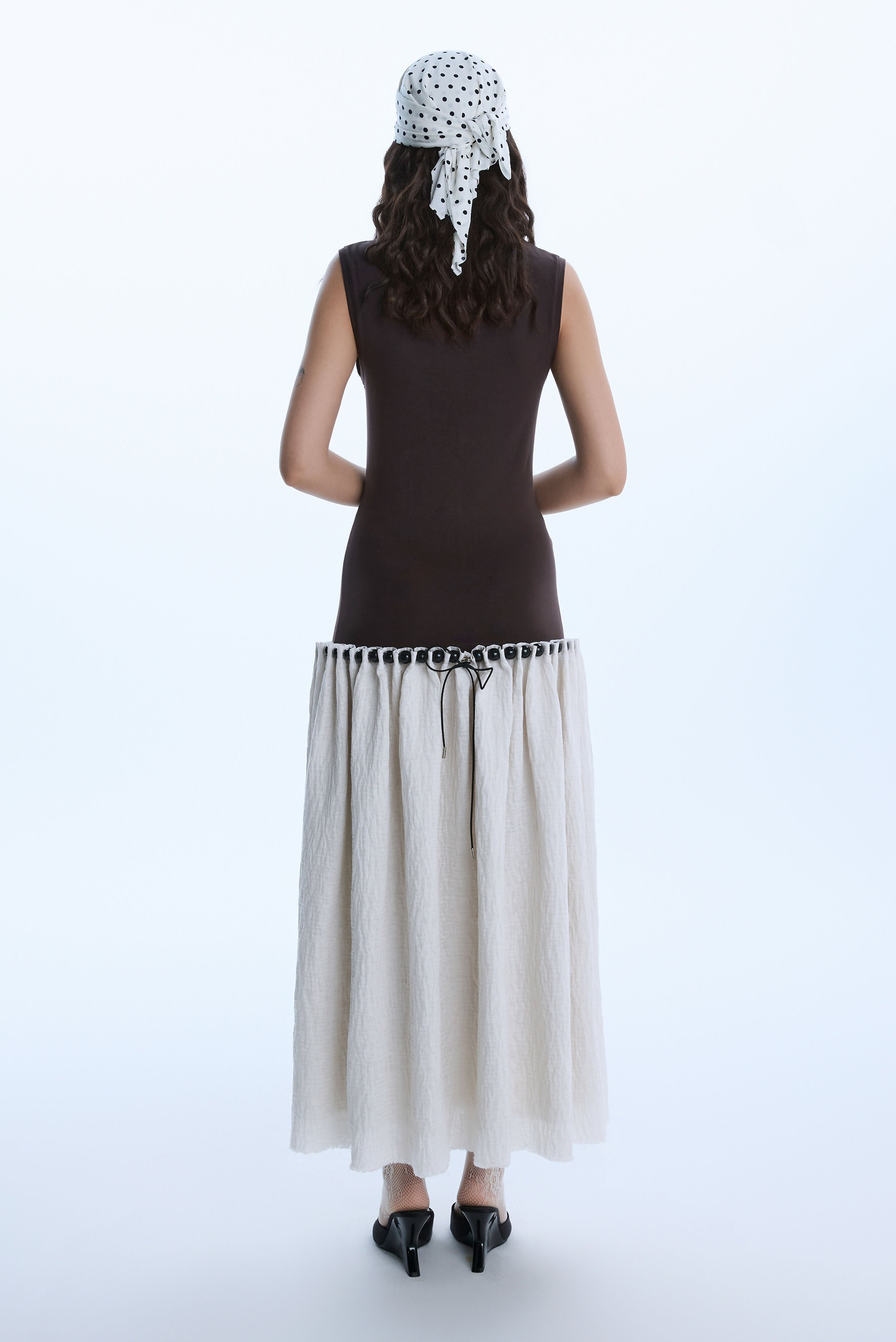 Bead dress / Brown Studio Stars