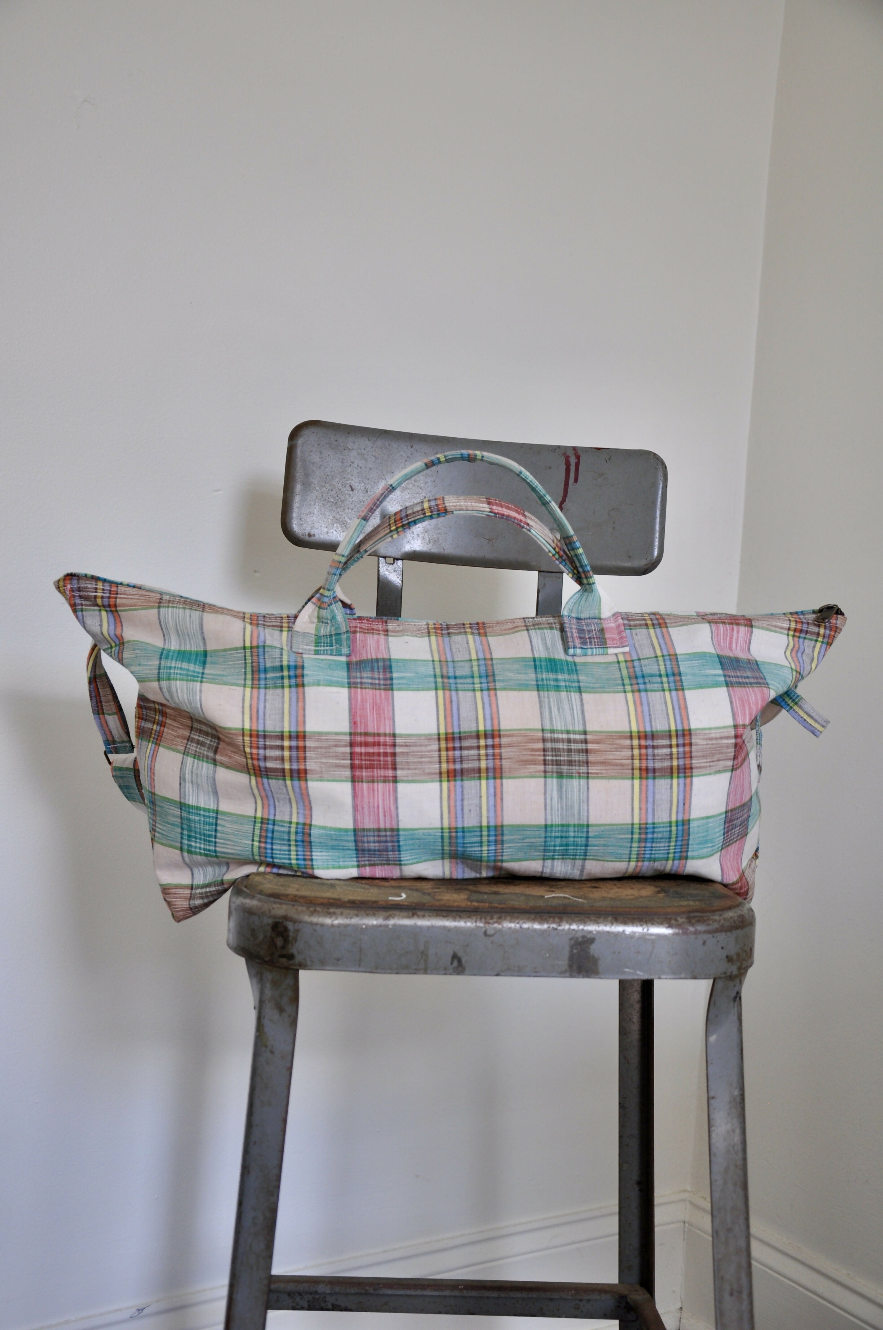 Cotton Madras Bow Tote – 1718 Studio Stars
