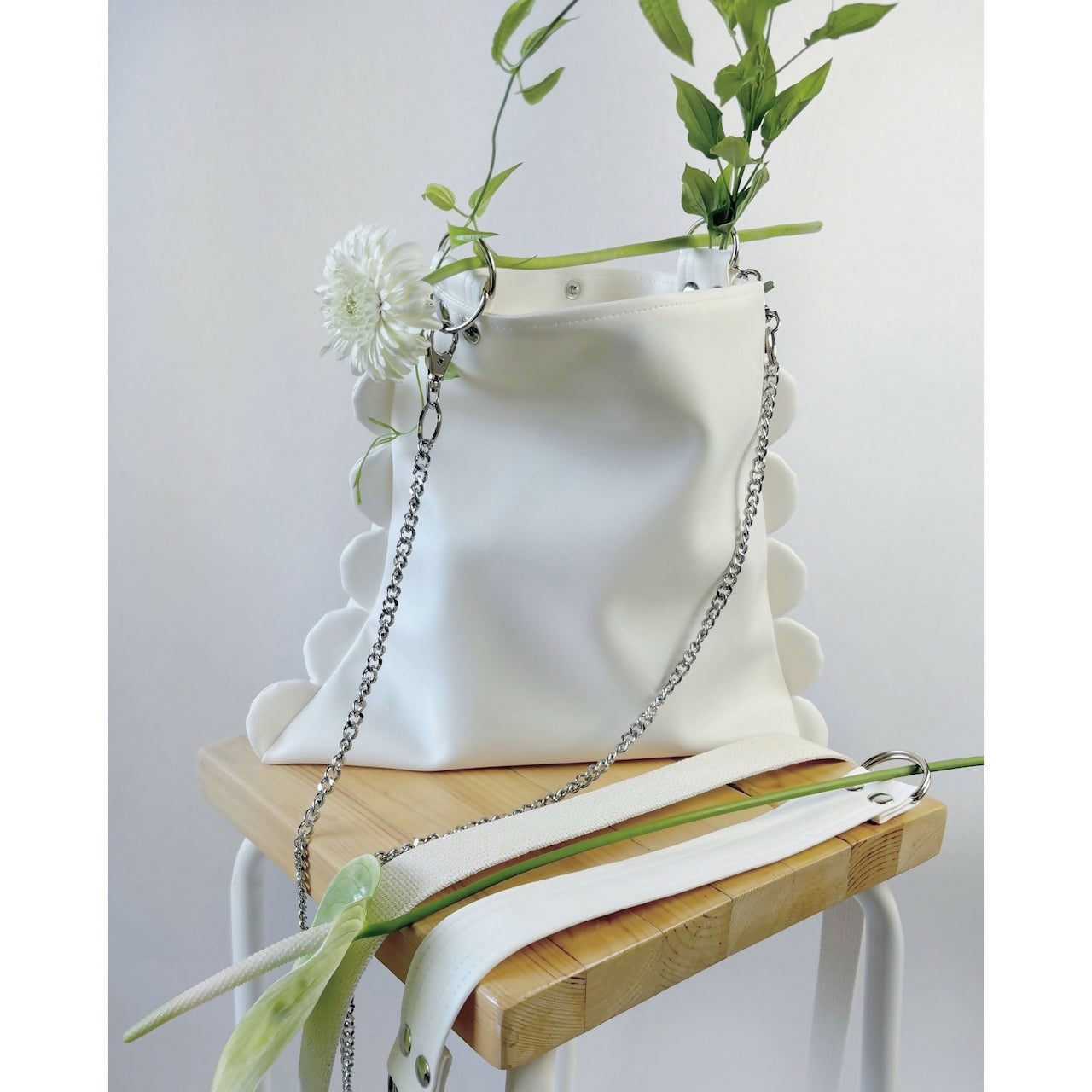 SYNTHETIC LEATHER SCALLOP BAG Keiyamaguchi works