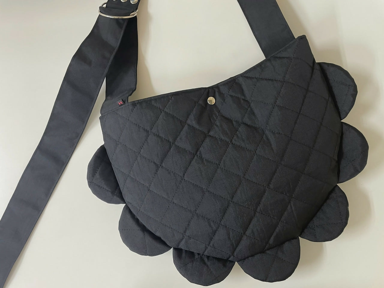 NYLON QUILTING SCALLOP BAG Keiyamaguchi works