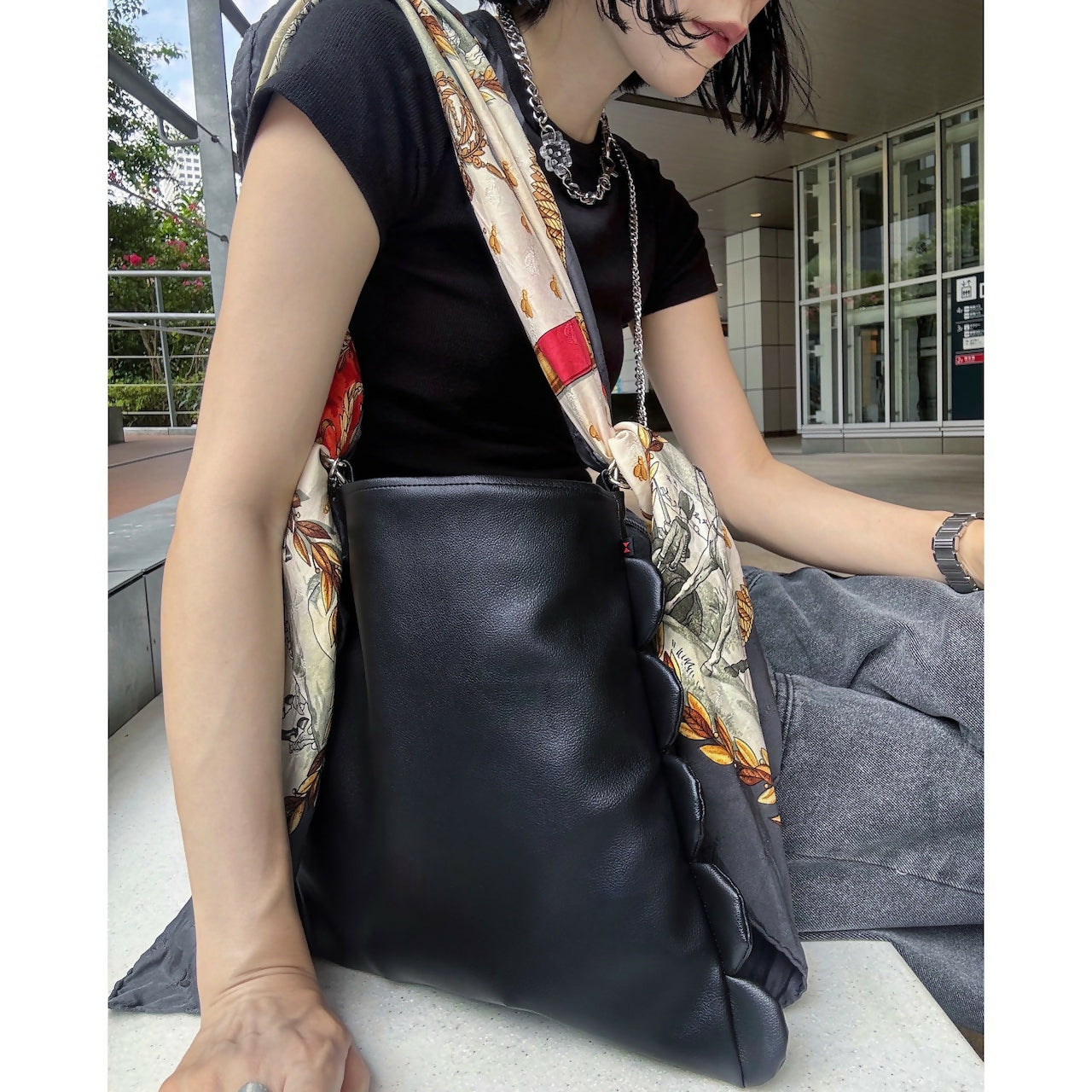 SYNTHETIC LEATHER SCALLOP BAG Keiyamaguchi works