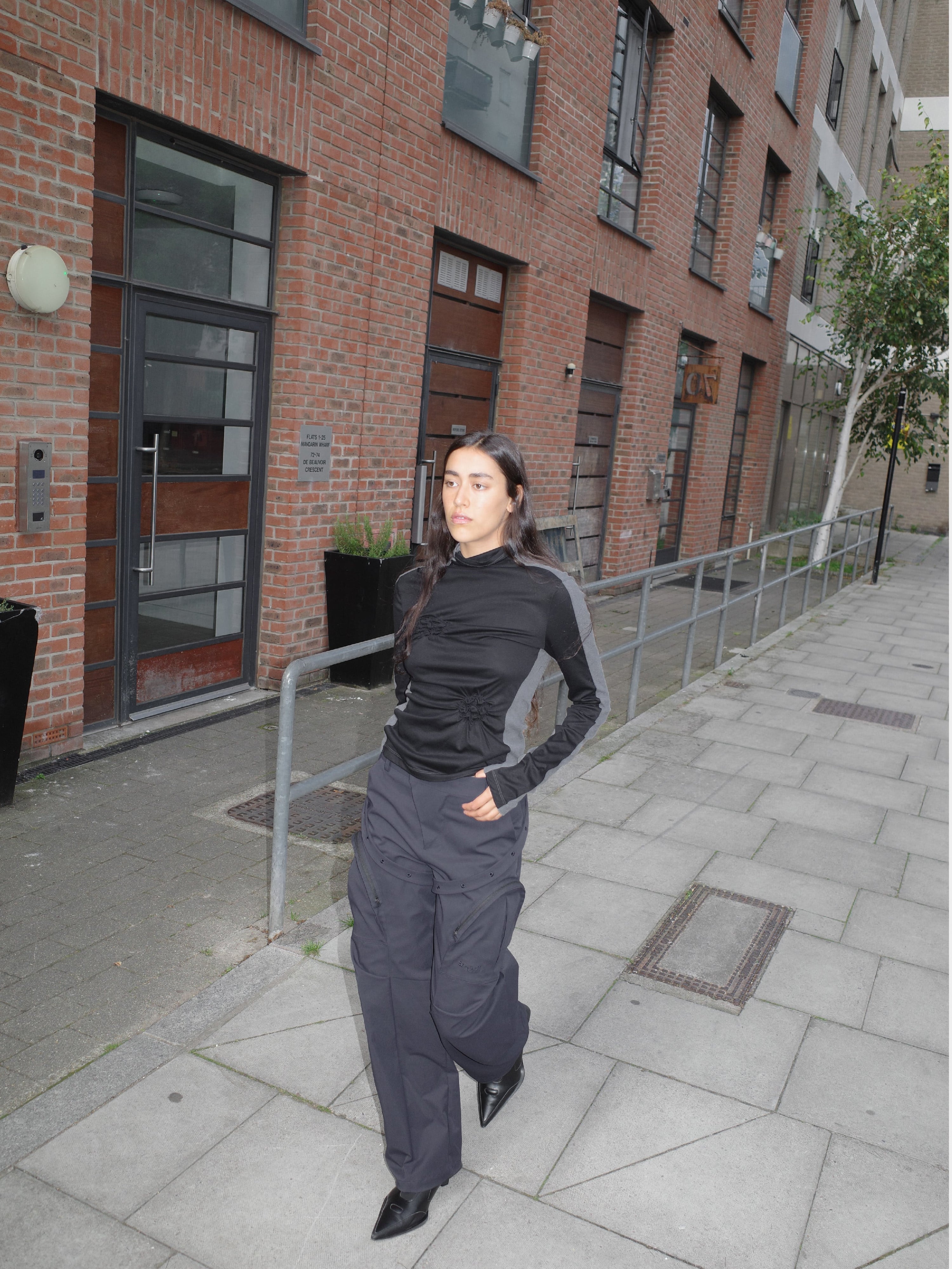 Lava Long Shirt Studio Stars