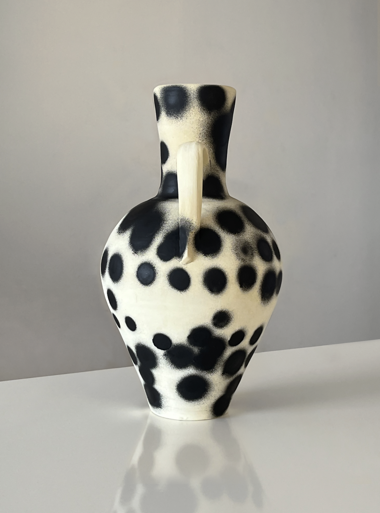 NO EYES AMPHÖRA VASE Pattern Chineso