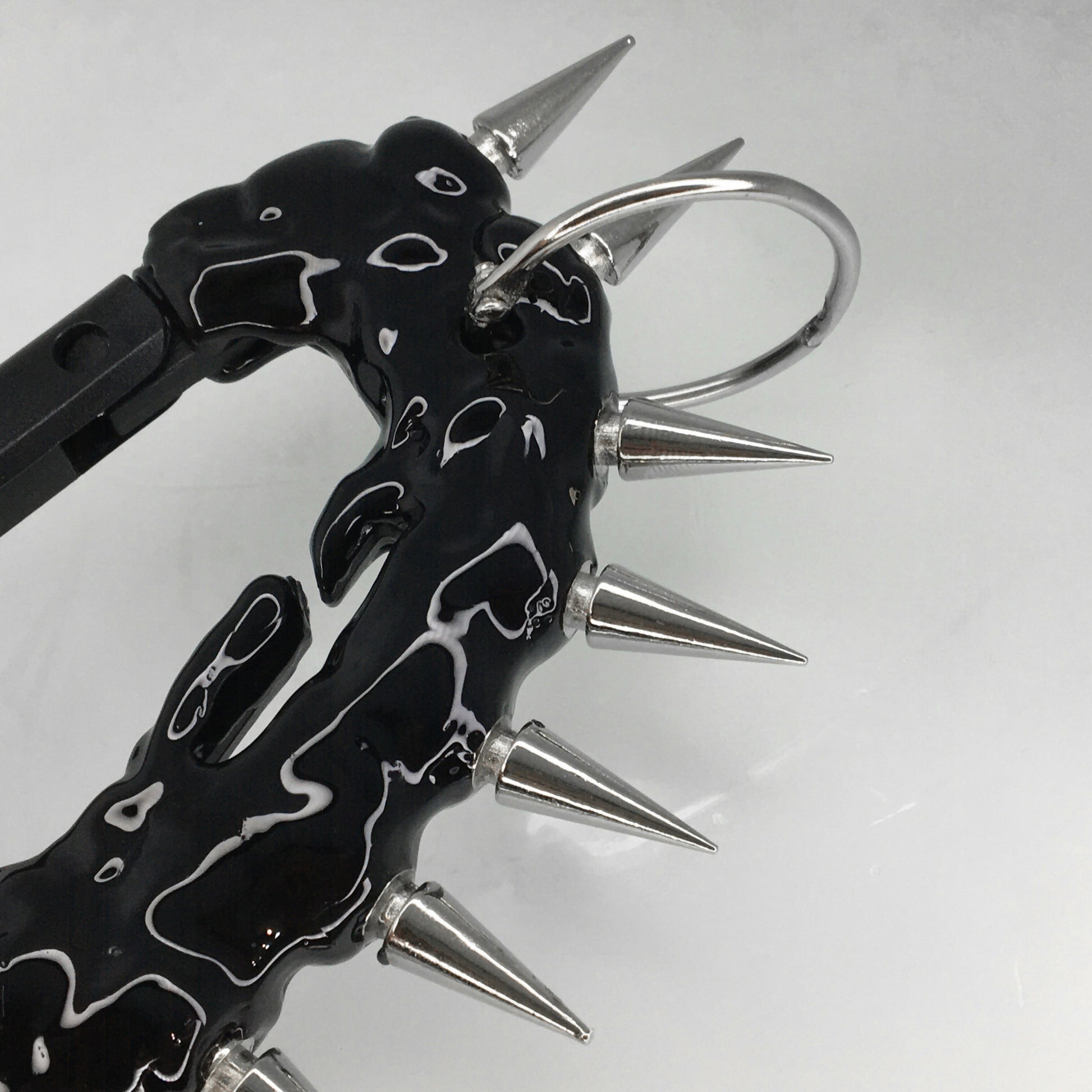 Black carabiner with spikes CASPER