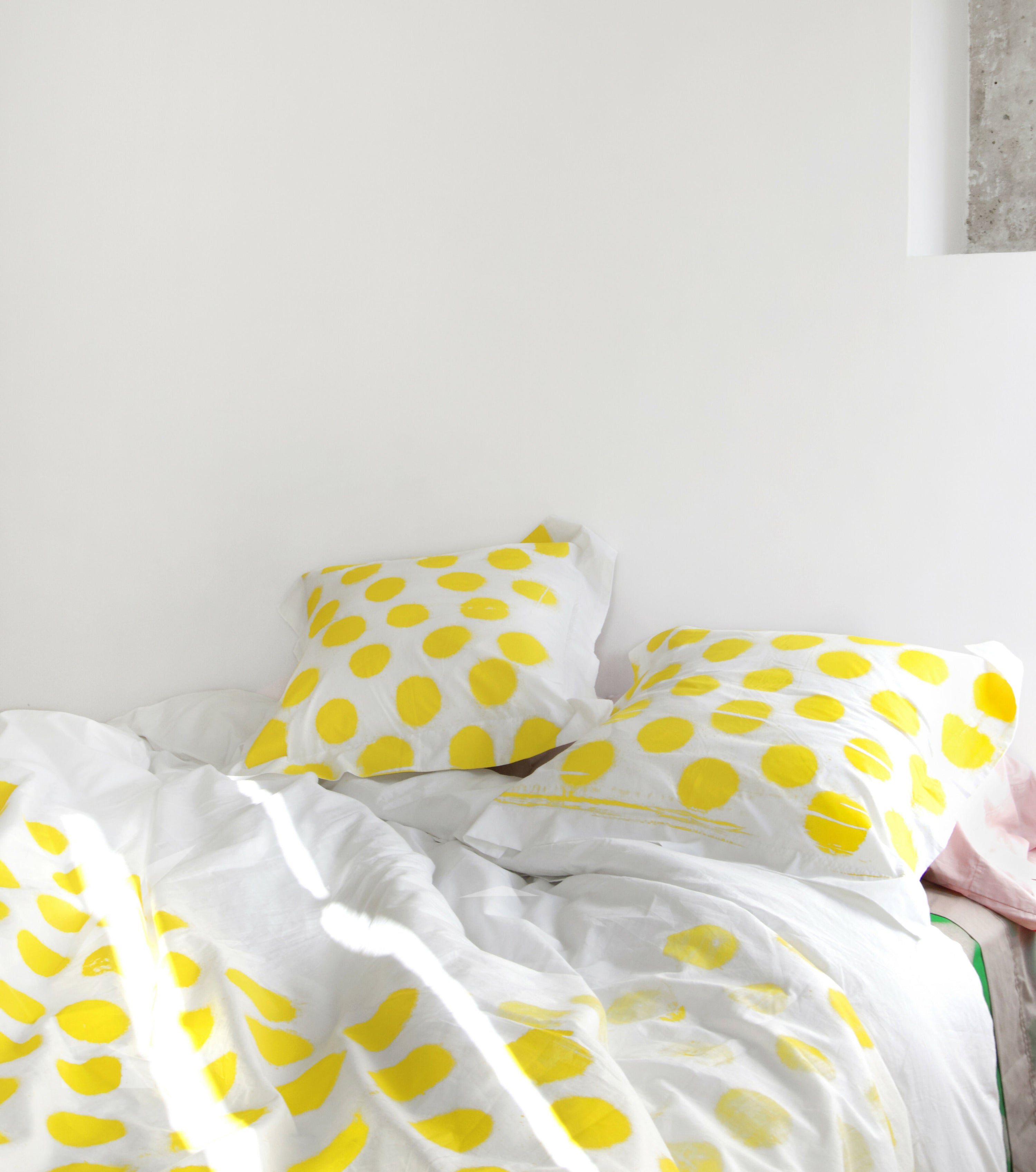 White / Yellow Polka Duvet Studio Stars