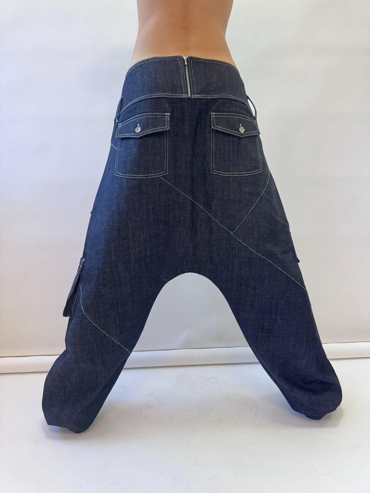 CROTCH JEANS Nod-oko
