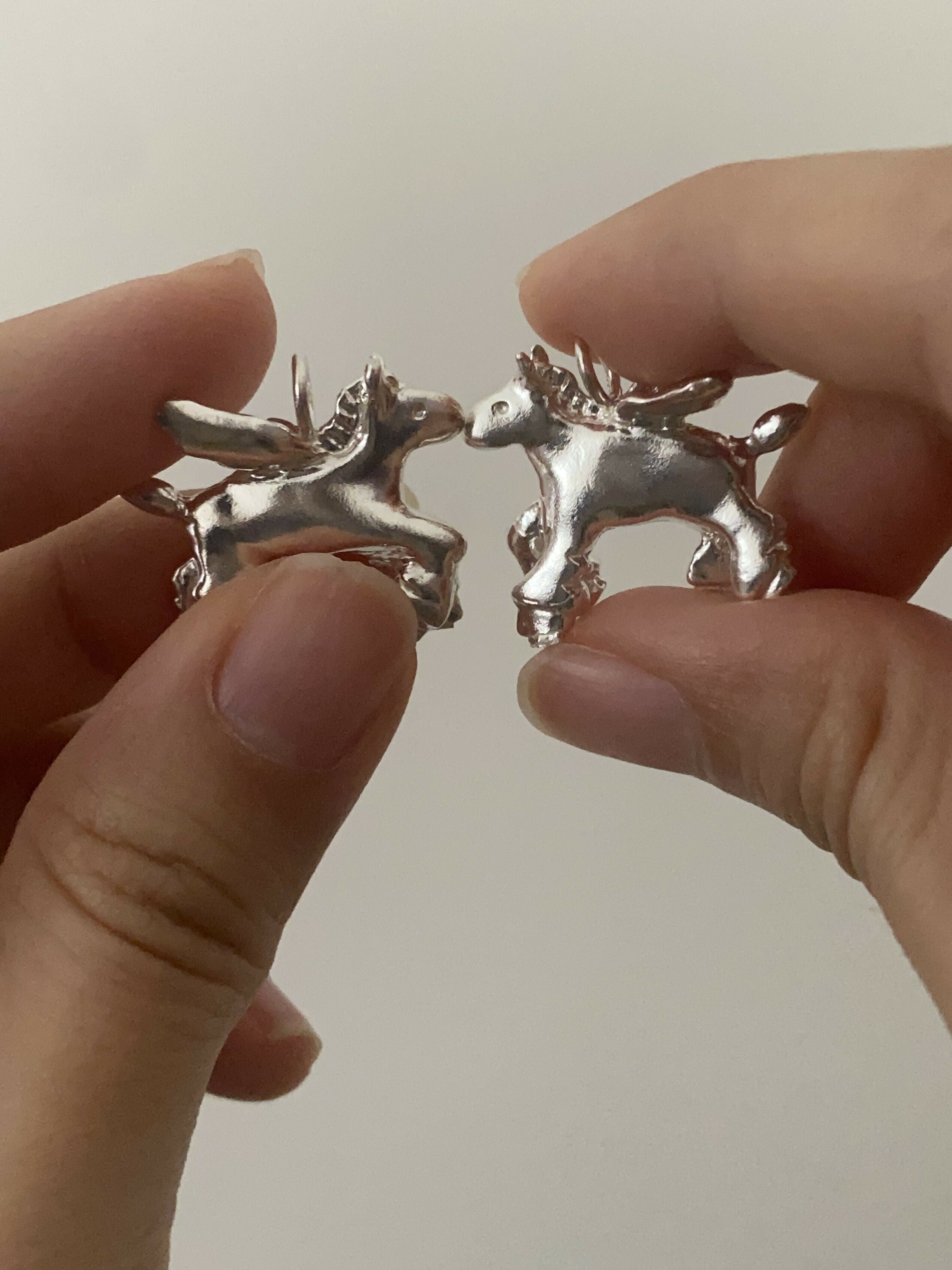 Pony Necklace Studio Stars