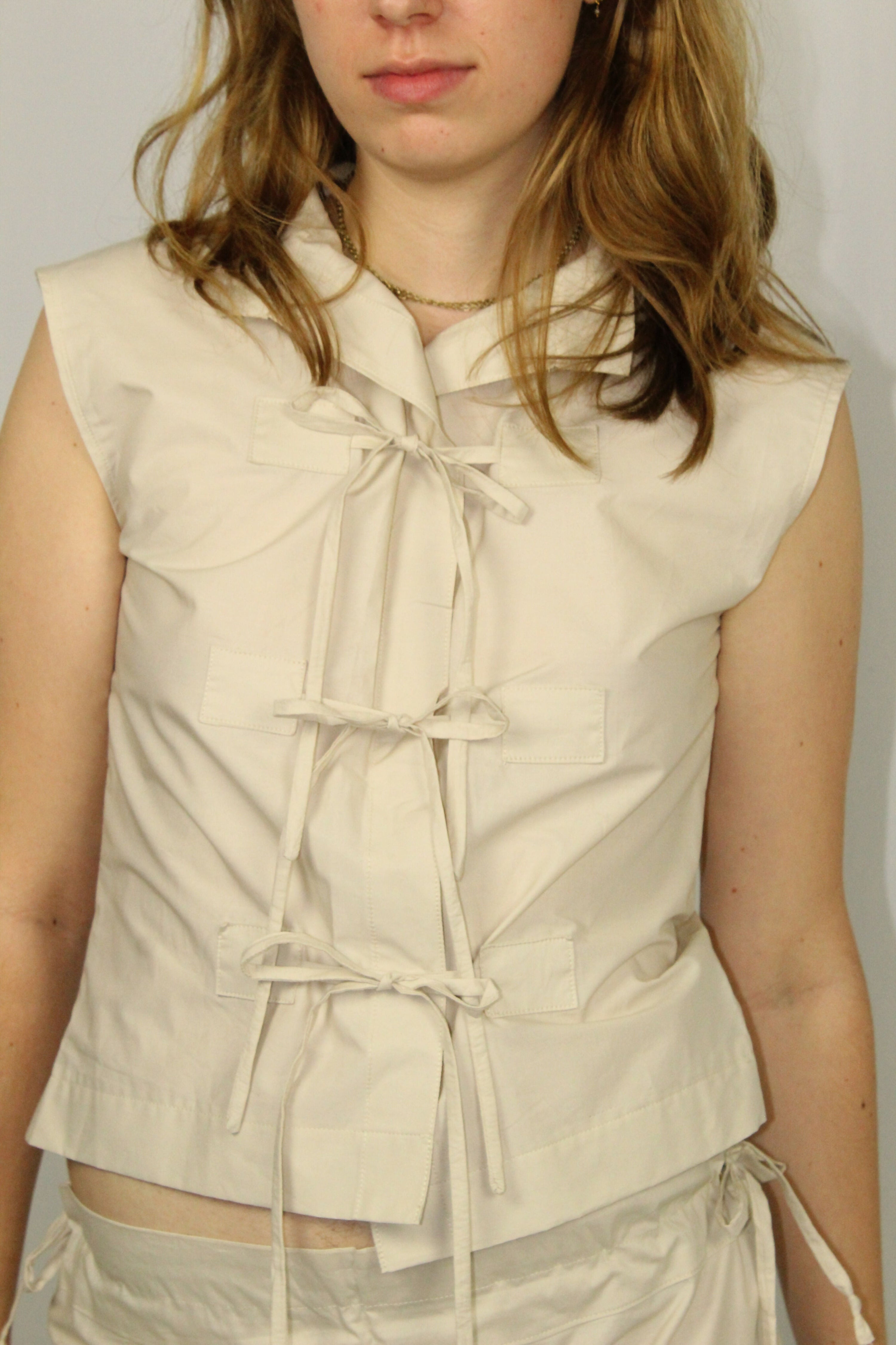 TIE VEST BEIGE Studio Stars