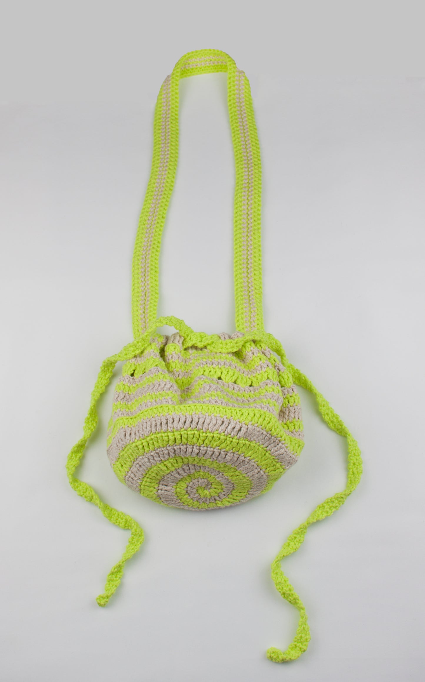 SWIRLY DRAWSTRING BAG LIME - Studio Stars - par cielle